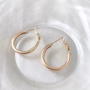 RESTOCKED! dainty hoop earrings (buy 1 get two free!!!)
